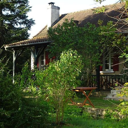 B&B Les Quatre Vents Montpon-Menesterol Εξωτερικό φωτογραφία