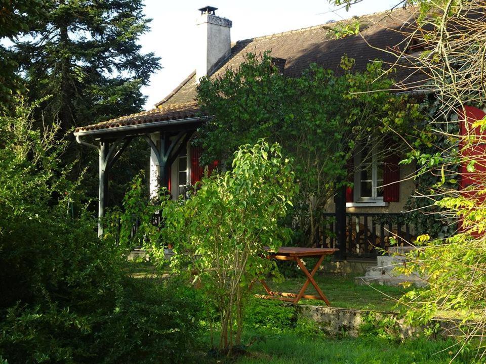 B&B Les Quatre Vents Montpon-Menesterol Εξωτερικό φωτογραφία