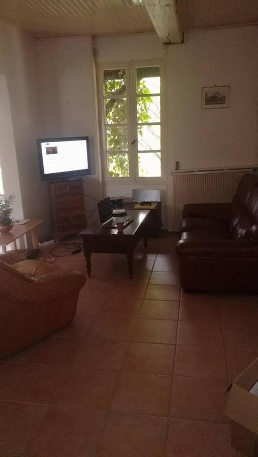 B&B Les Quatre Vents Montpon-Menesterol Εξωτερικό φωτογραφία
